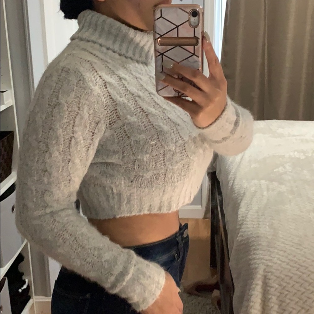Sweater - Picture 2 of 4